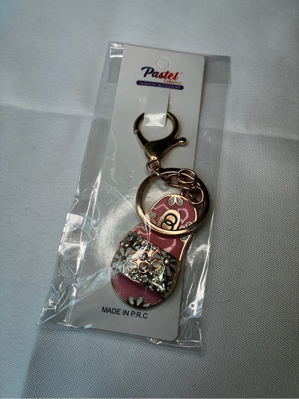 Pastel Collection NWT Rhinestone High Heel Shoe Keychain Gold Tone Pink - Picture 3 of 3